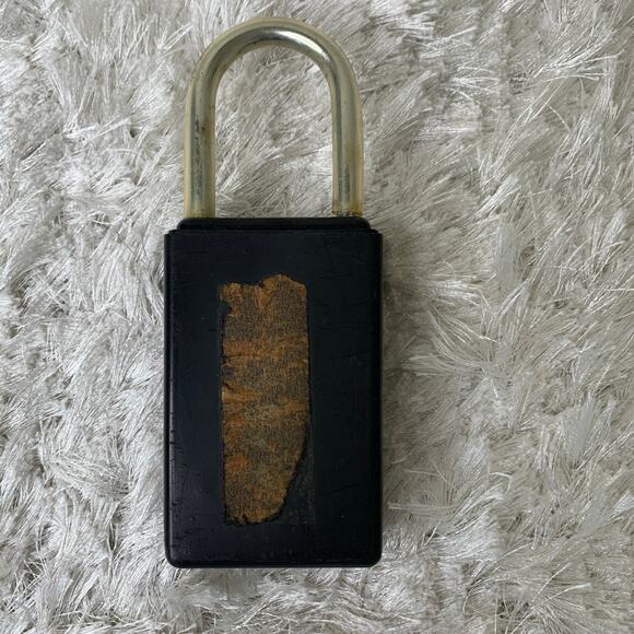 Heavy Key Lockbox Door Real Estate Realtor - Picture 2 of 5